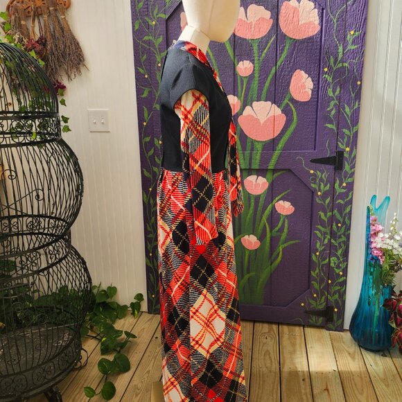 Vintage 1970's Toni Todd Plaid Maxi Dress - Picture 3 of 16